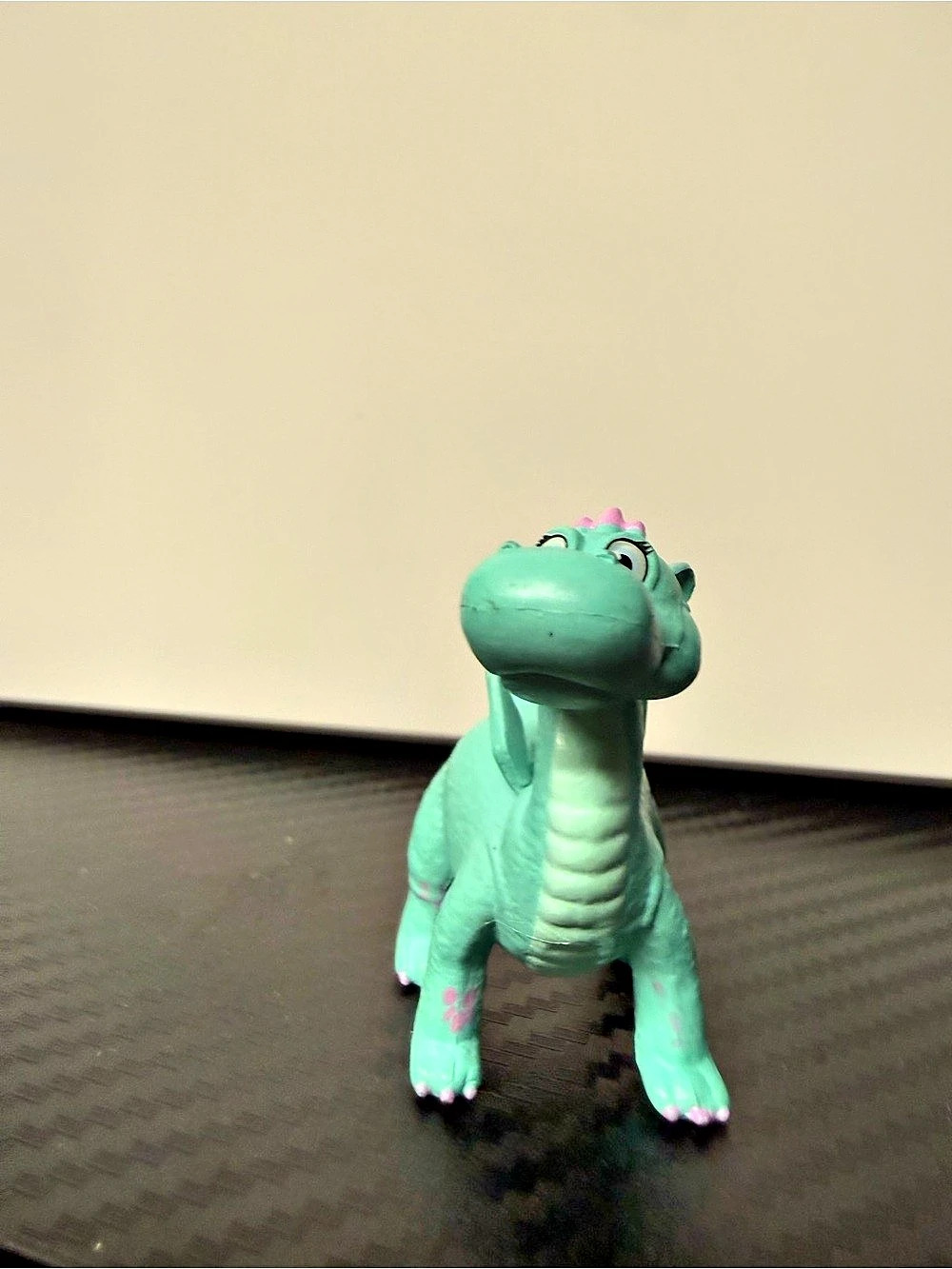 Disney Junior Sofia The First Crackle Dragon Figurine Toy